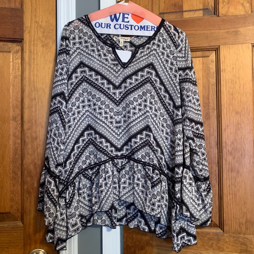 Black and White Patterned Blouse